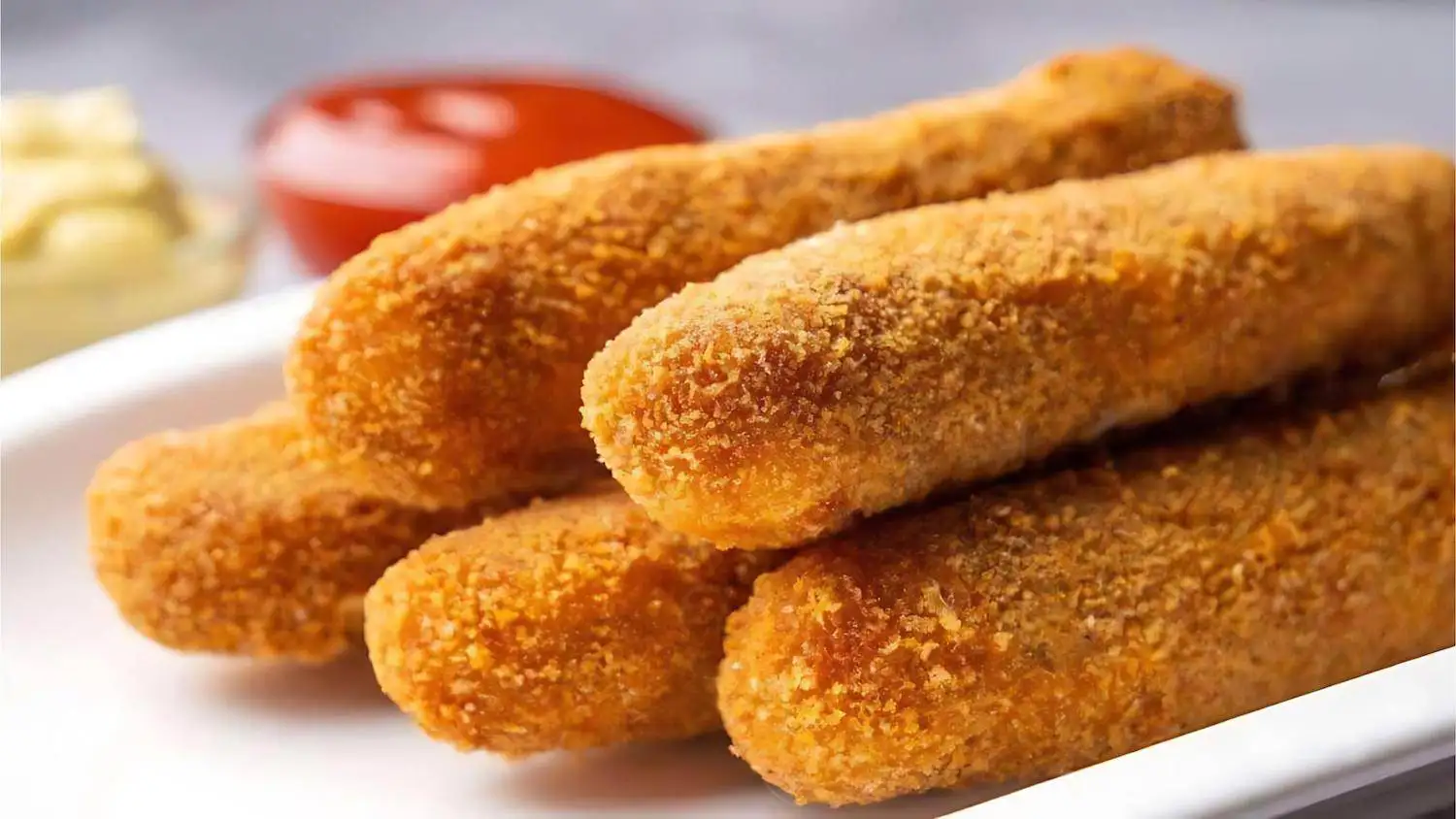 CHEESE CHICKEN STRIPS